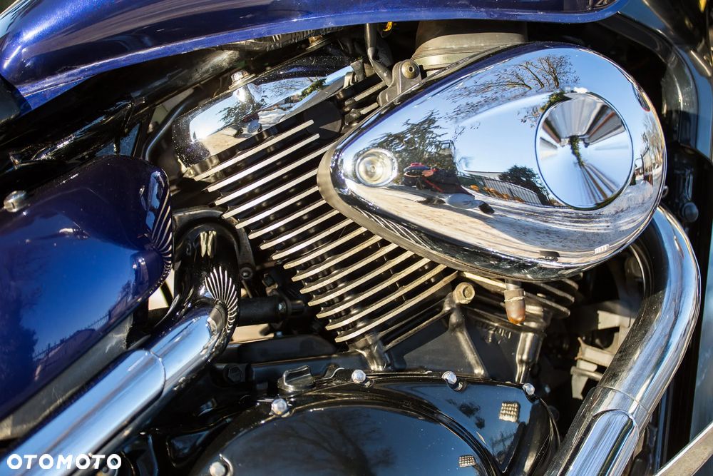 Suzuki Intruder - 25