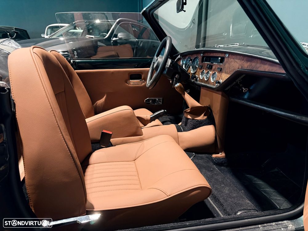 Triumph Spitfire - 19