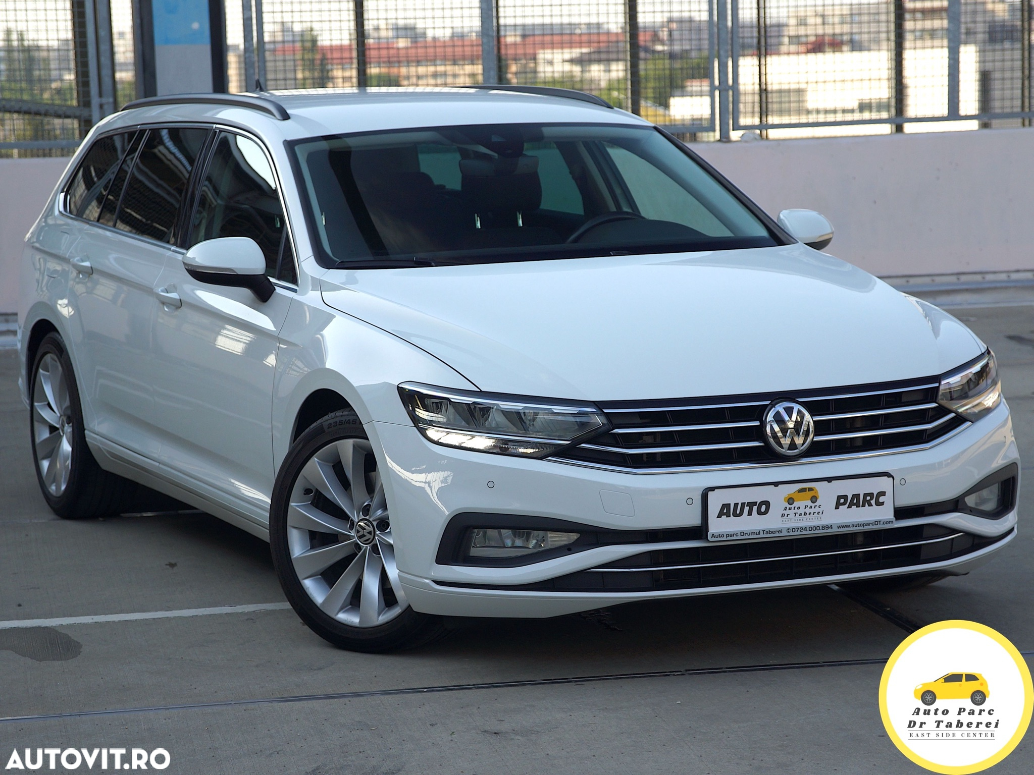 Volkswagen Passat Variant 2.0 TDI SCR DSG BlueMotion Comfortline - 5