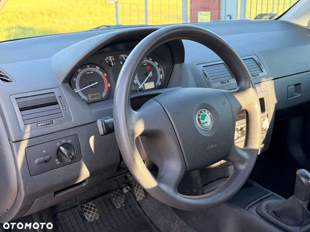 Skoda Fabia 1.2 HTP Classic + - 16
