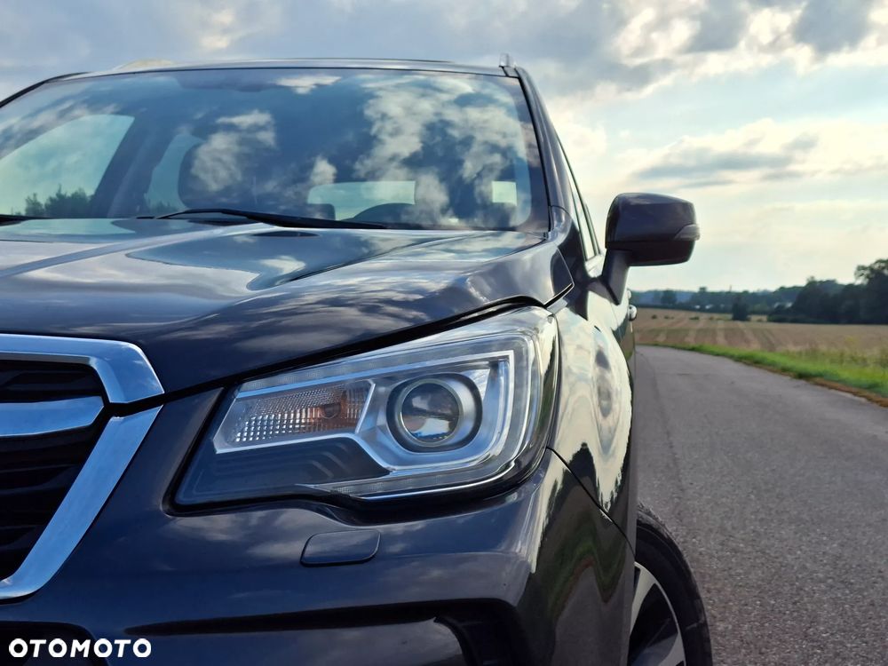 Subaru Forester 2.0 XT Platinum Lineartronic - 29