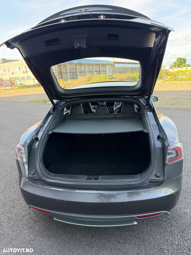 Tesla Model S Ludicrous Performance - 17