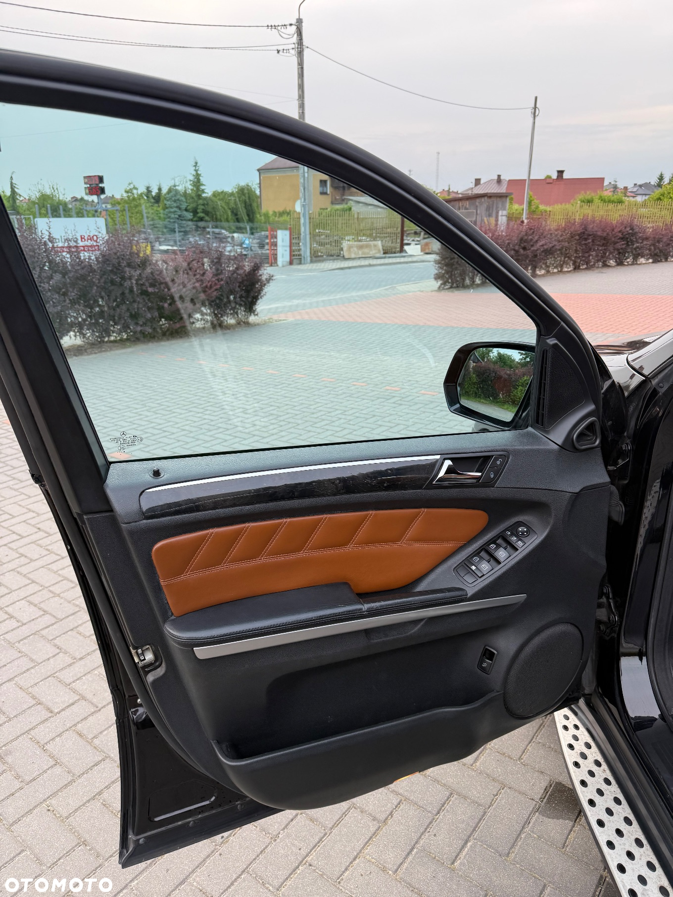 Mercedes-Benz ML - 11