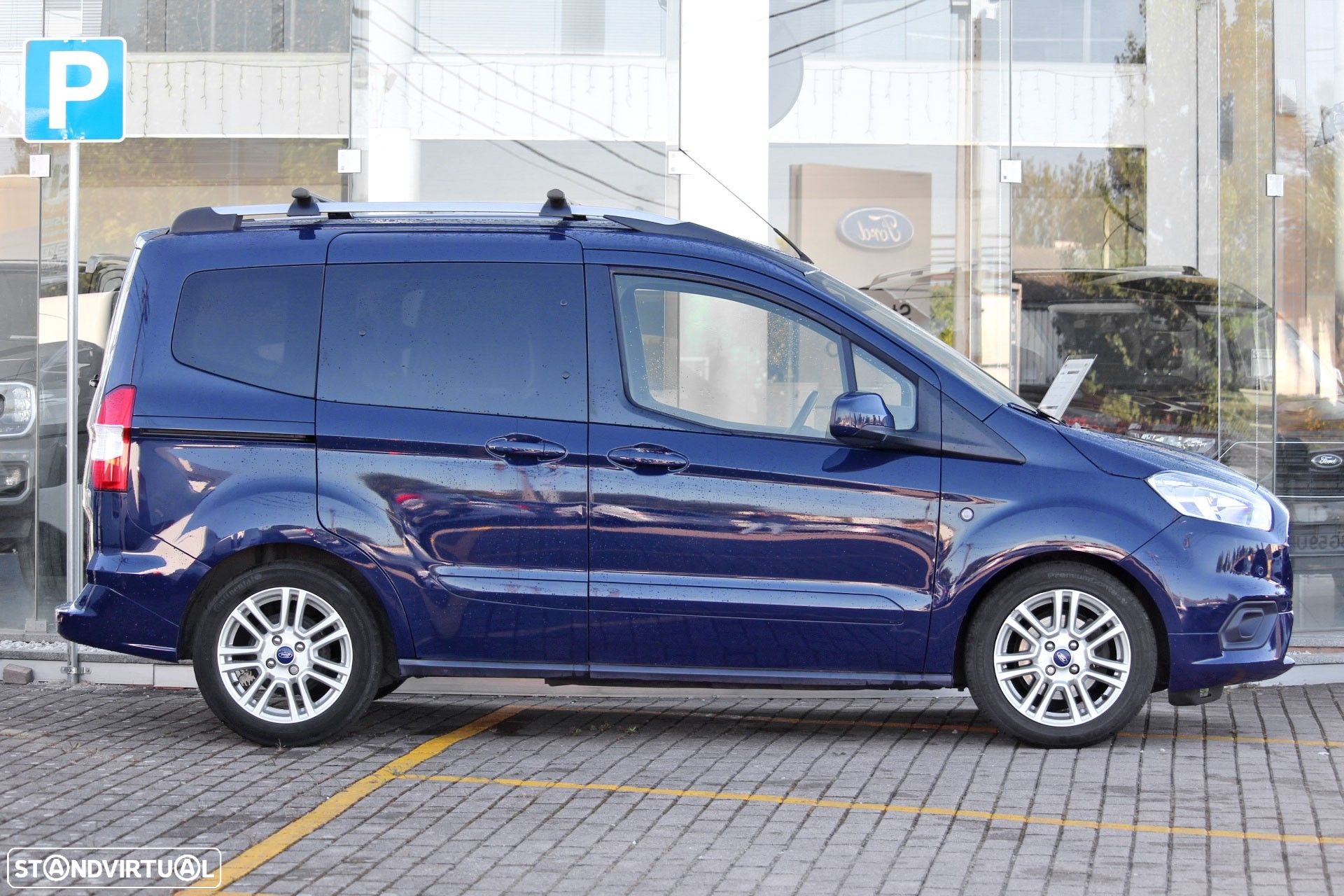 Ford Tourneo Courier 1.0 EcoBoost Titanium - 5