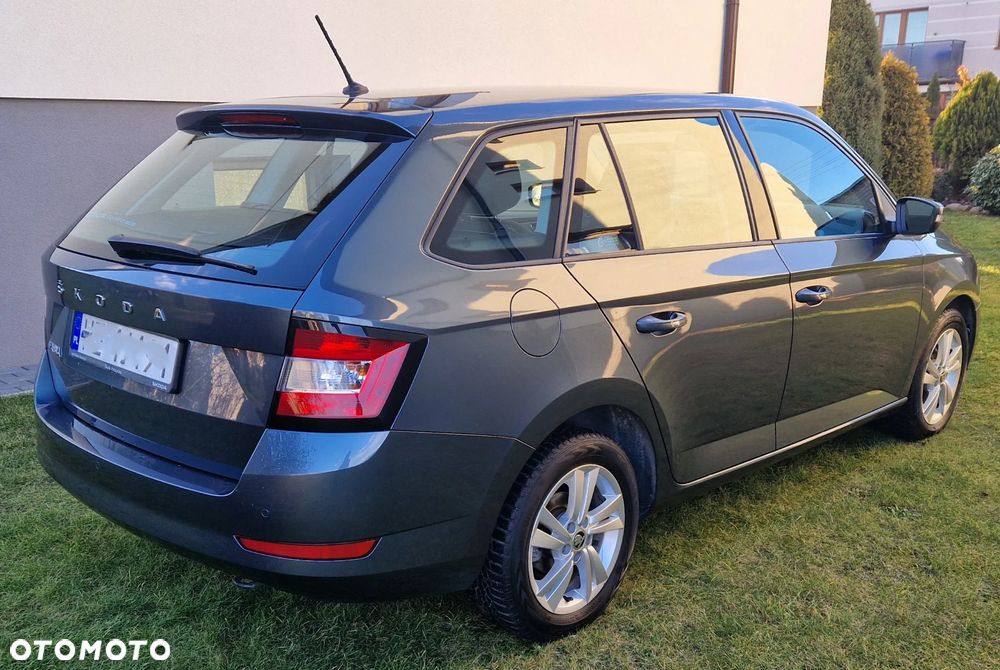 Skoda Fabia 1.0 TSI Ambition - 4