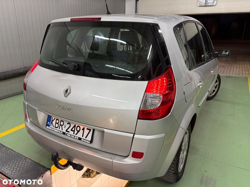 Renault Scenic 1.6 16V 110 LIMITED - 9