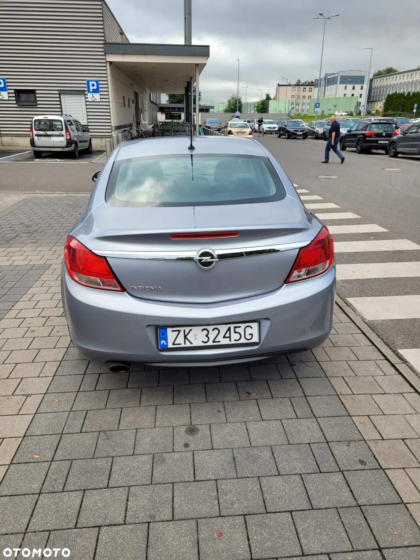 Opel Insignia 1.8 Active - 11