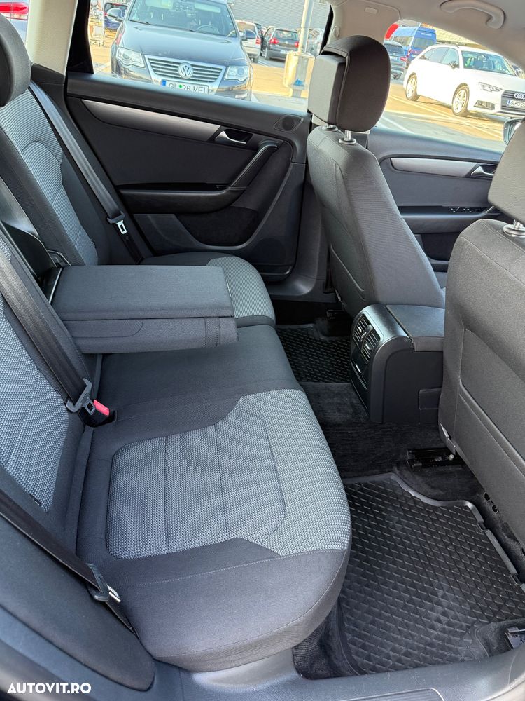 Volkswagen Passat Variant 2.0 TDI BlueMotion Technology Exclusive - 17