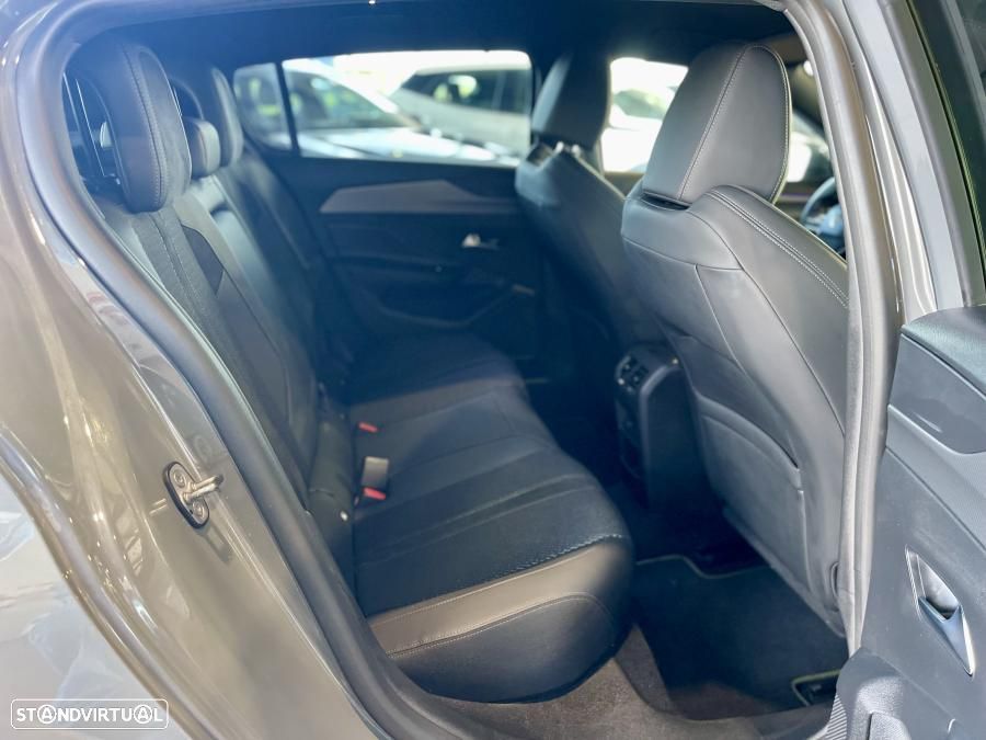 Peugeot 308 1.6 Hybrid GT Pack e-EAT8 - 30