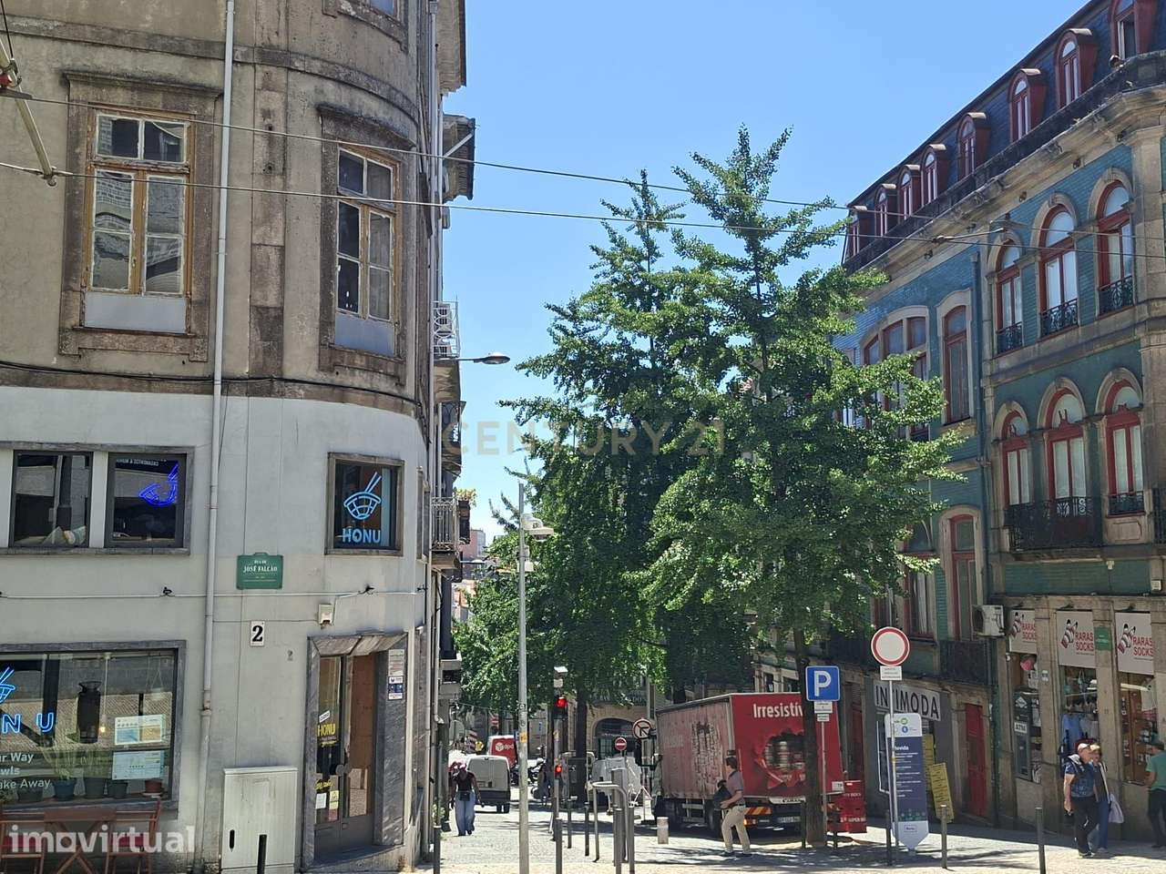 Espaço comercial, ideal para restauração, no Centro do Porto - Grande imagem: 2/12