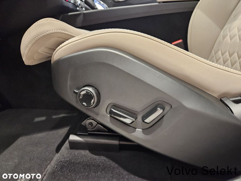 Volvo XC 60 - 13