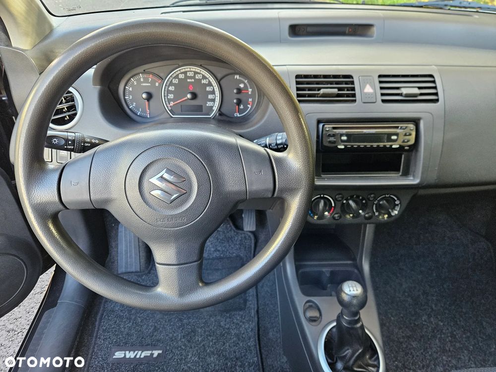 Suzuki Swift 1.3 Classic - 13