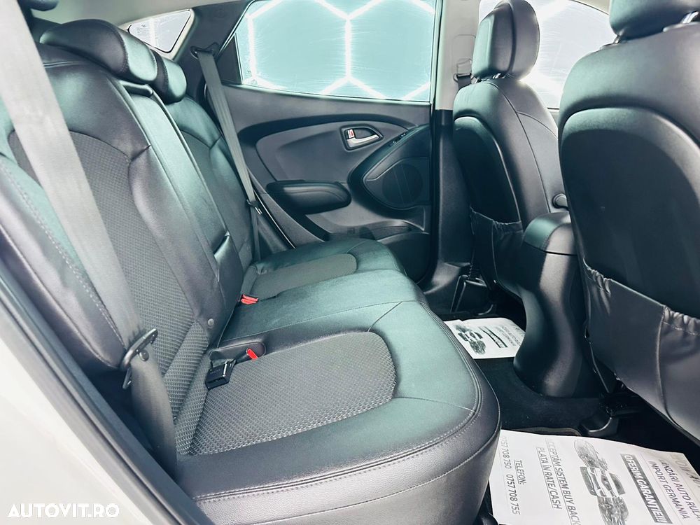 Hyundai ix35 1.7 CRDI 2WD blue Finale Gold - 7