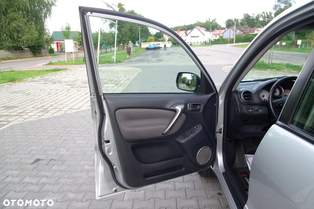 Toyota RAV4 4x4 Executive - 19