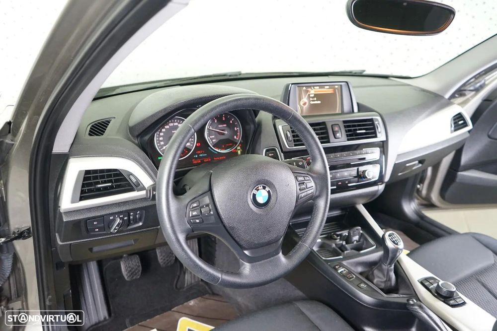 BMW 116 d Line Urban - 14