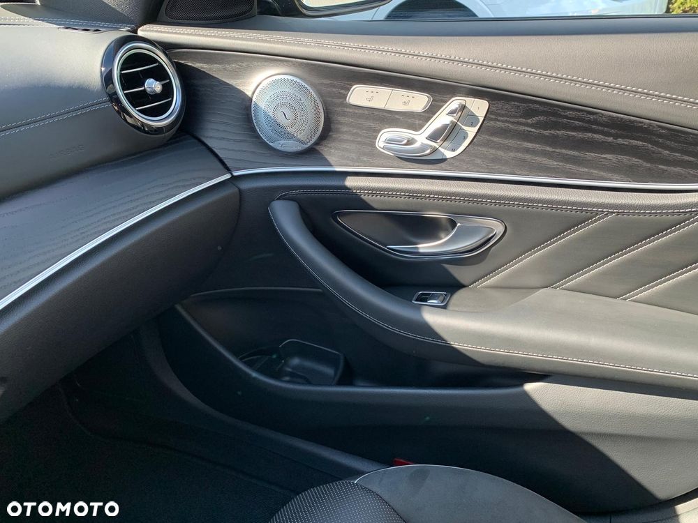 Mercedes-Benz Klasa E AMG 63 S 4Matic+ 9G-TRONIC - 24