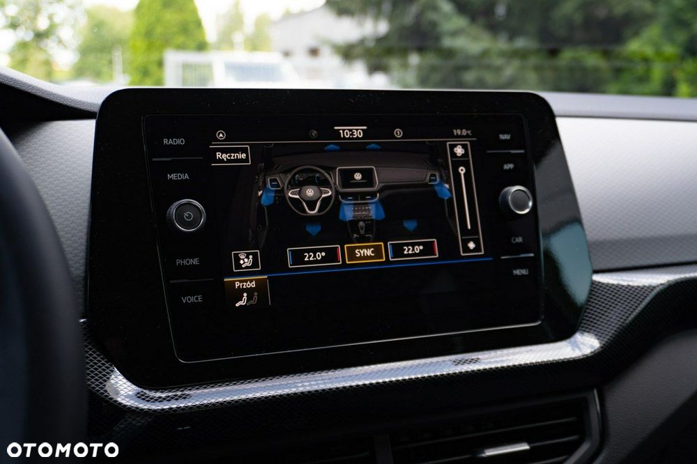 Volkswagen T-Cross - 21