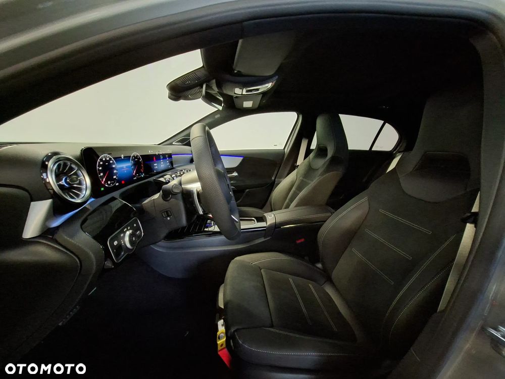Mercedes-Benz Klasa A 200 AMG Line 7G-DCT - 10