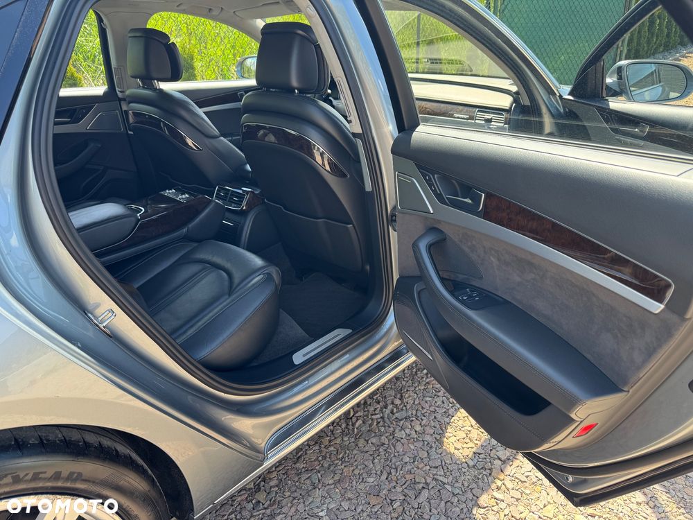 Audi A8 4.2 TDI Quattro - 10