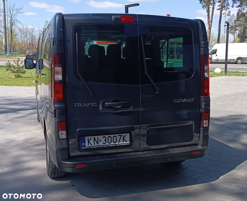 Renault Trafic Grand 2.0 dCi EDC - 4
