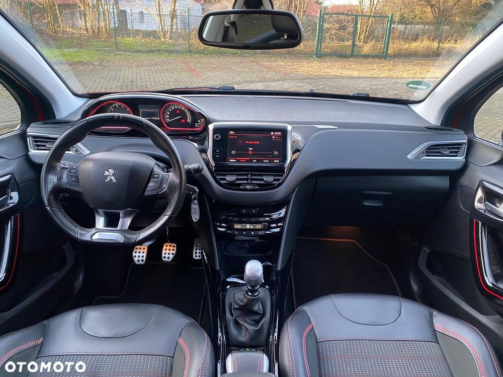 Peugeot 2008 1.2 PureTech GT Line S&S - 18