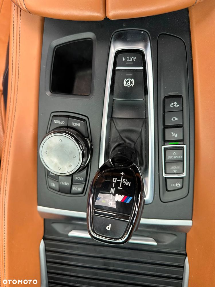 BMW X6 M50d - 16
