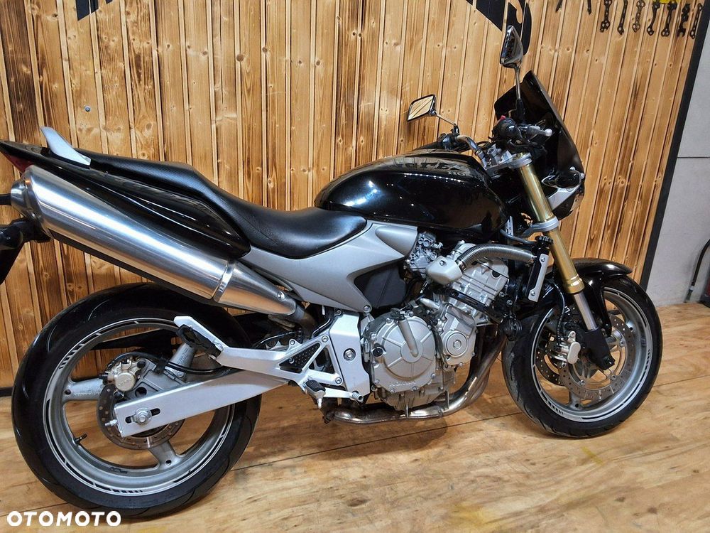 Honda Hornet - 12