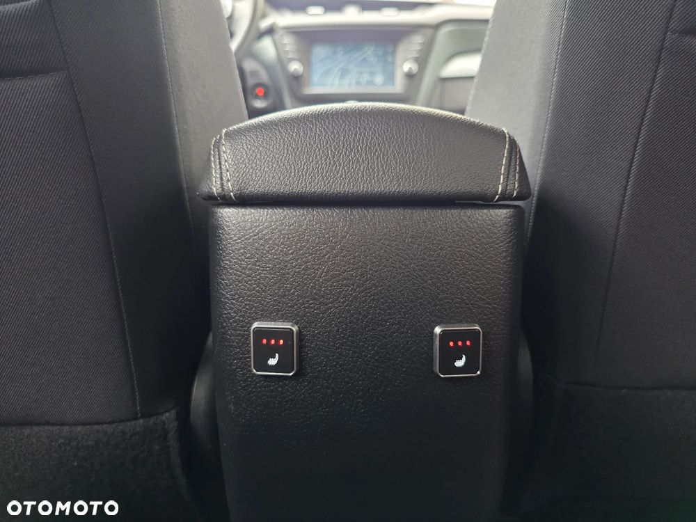 Toyota Avensis - 21