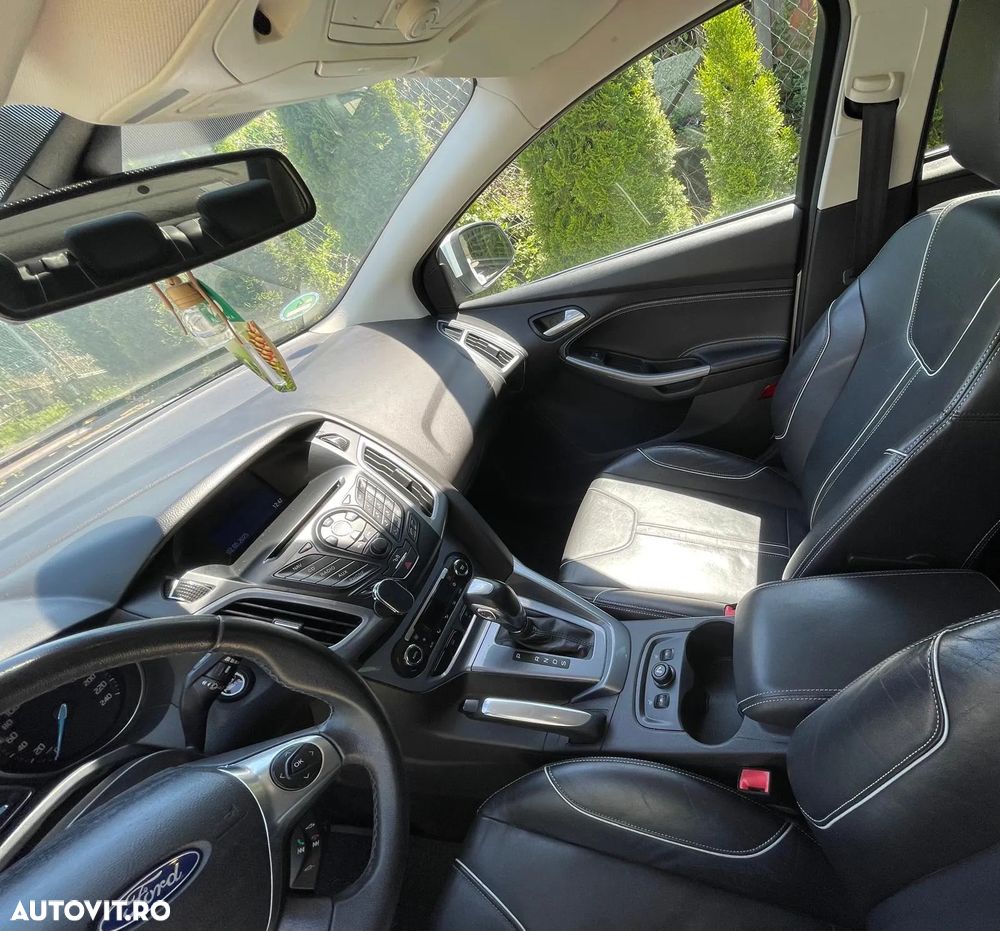 Ford Focus - 12
