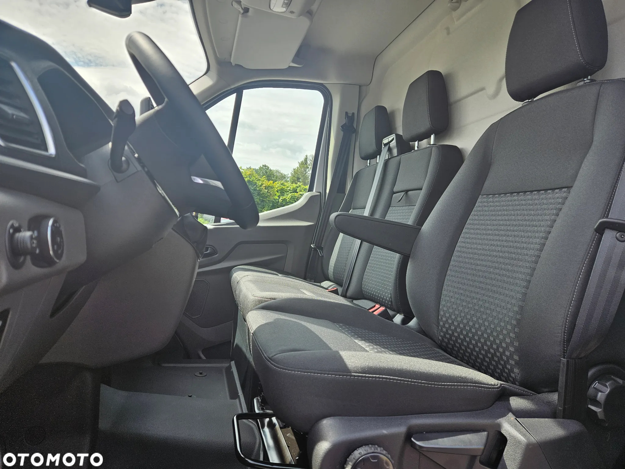 Ford Transit - 11