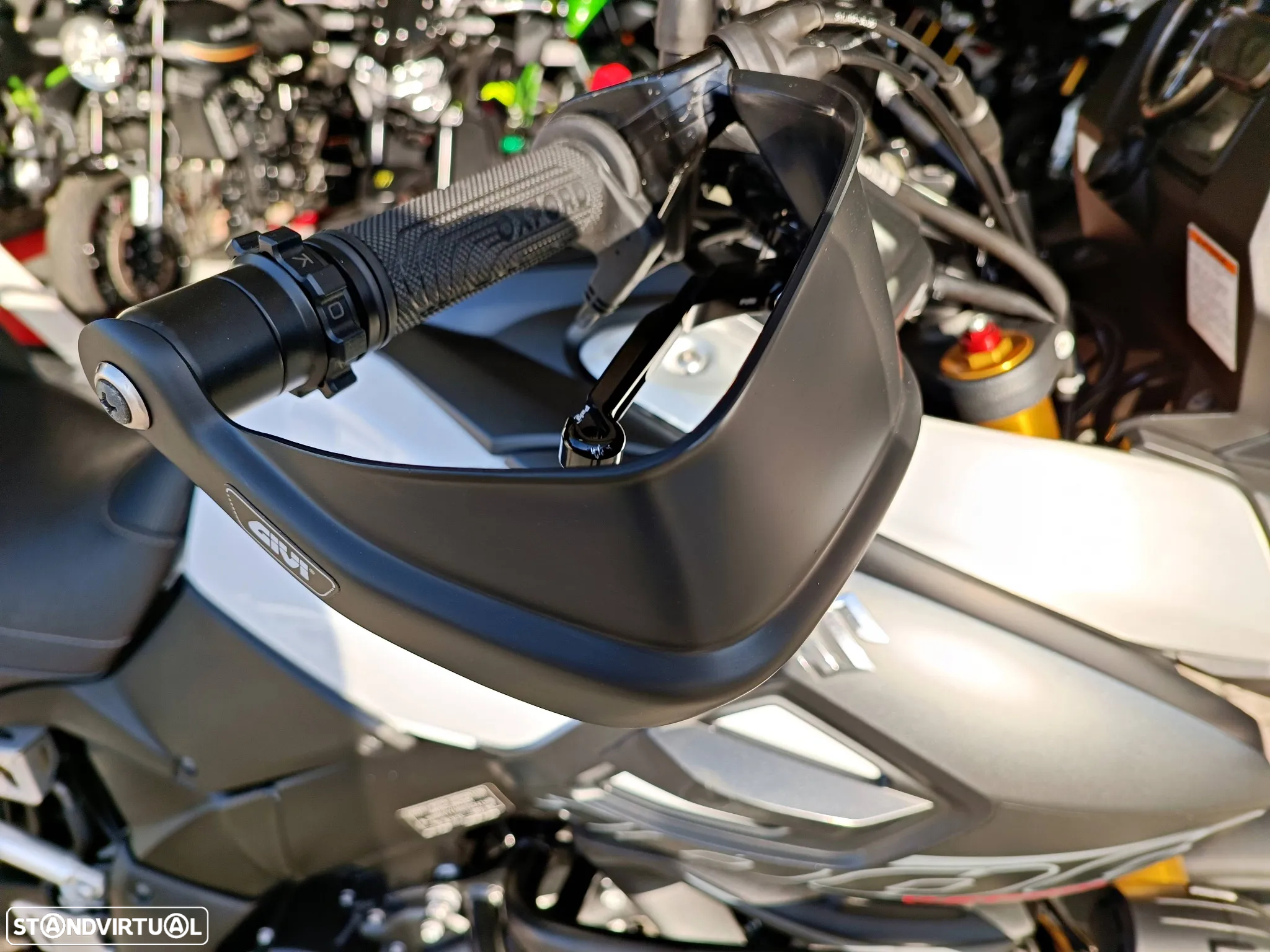 Suzuki DL 1000 V Strom - 15