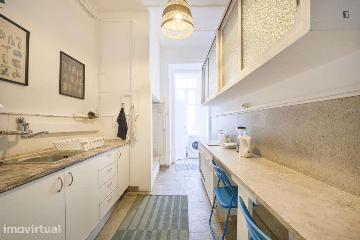 Quarto - localizado em Saldanha Lisbon - Grande imagem: 2/44