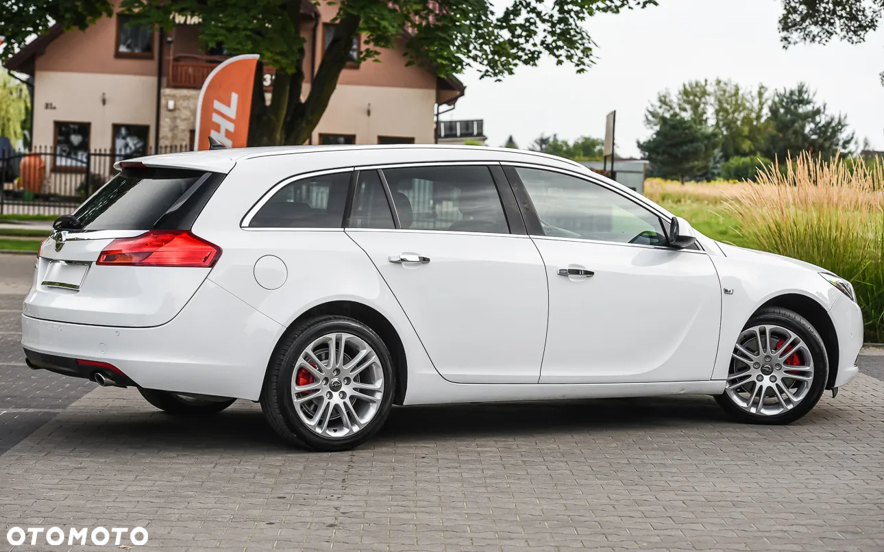 Opel Insignia 2.0 T Cosmo - 9