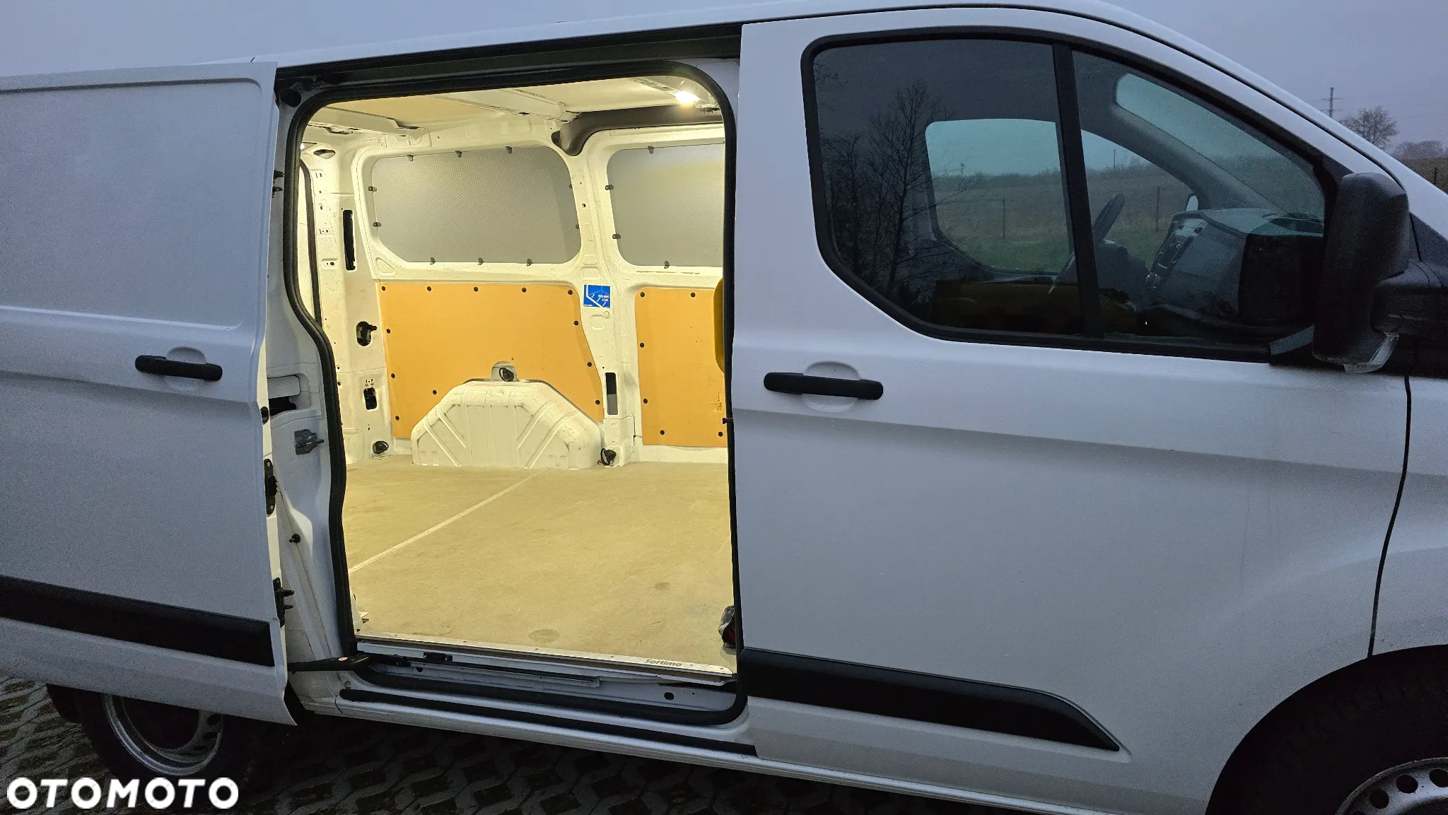 Ford CUSTOM 2.0, EURO 6, - 8