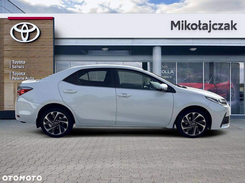 Toyota Corolla 1.6 Prestige EU6 - 11