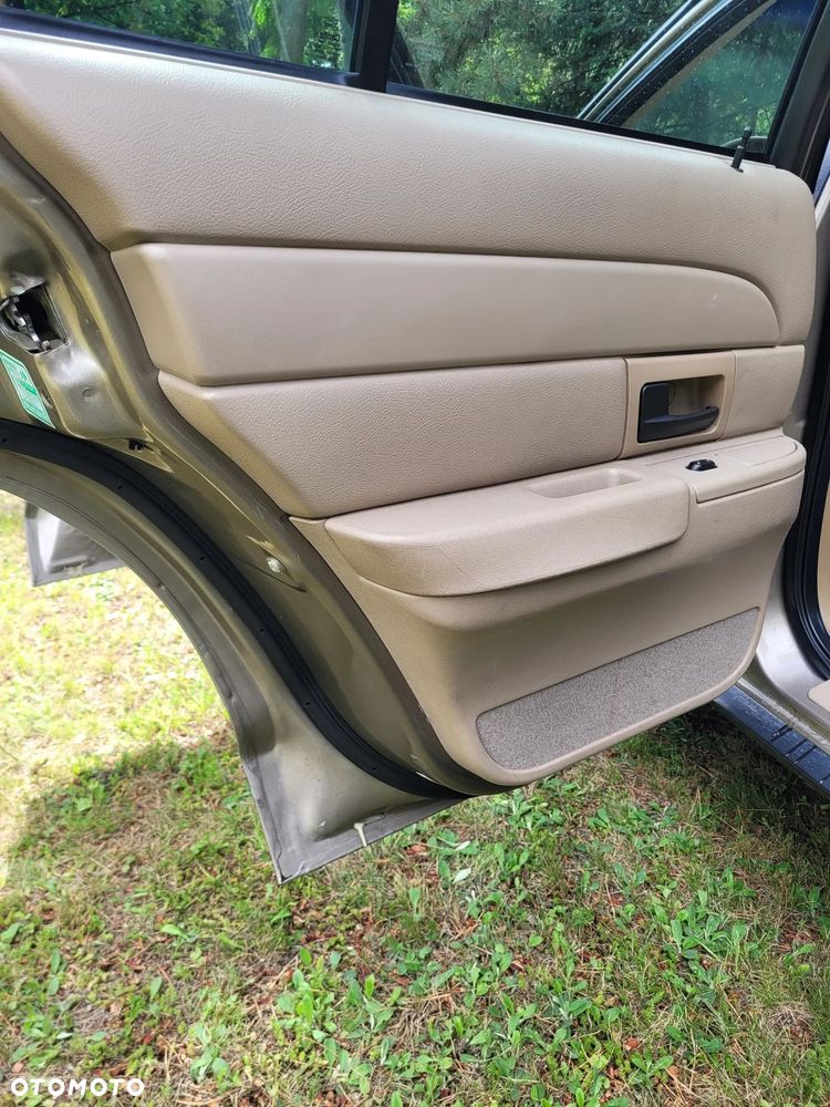 Ford Crown ver-4-6-ltd-lx - 18