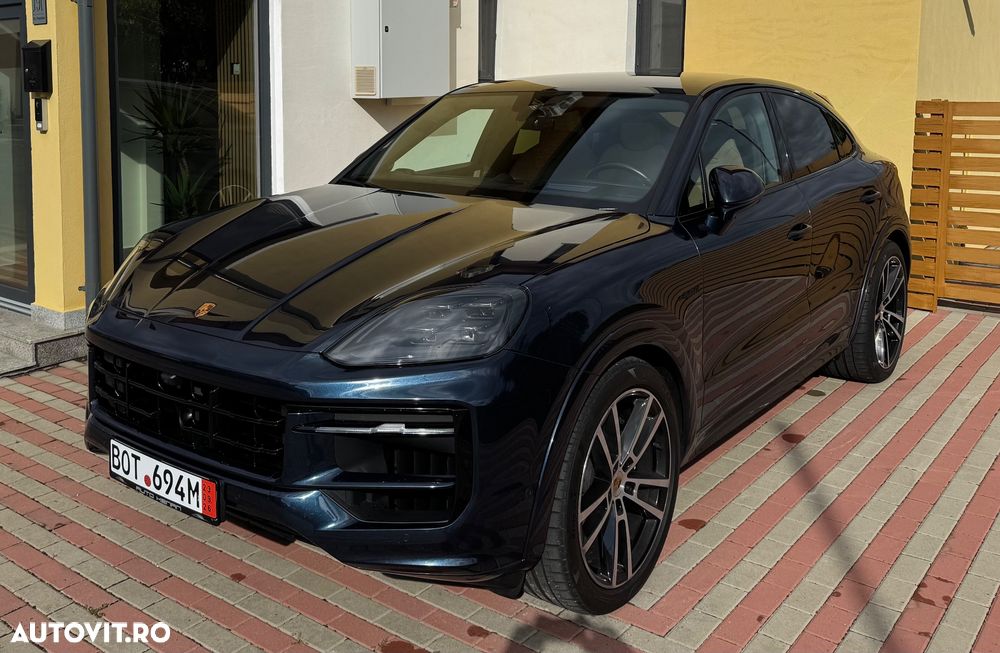 Porsche Cayenne Coupe E-Hybrid - 1