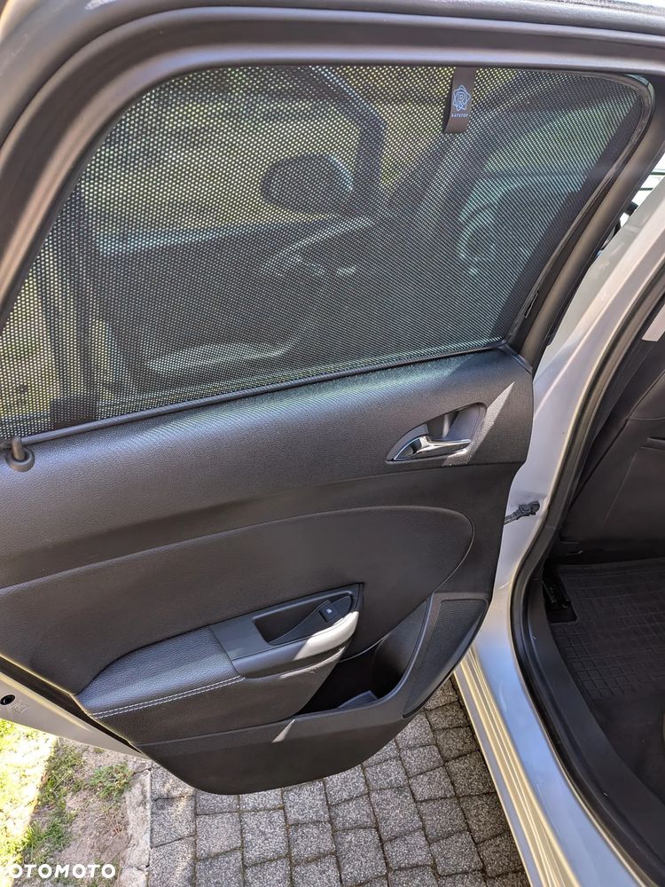 Opel Astra 1.6 CDTI Cosmo - 19