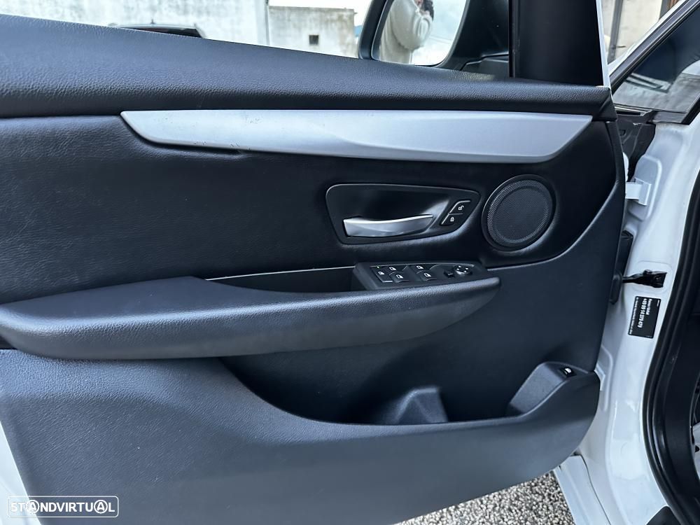 BMW 225xe Active Tourer Line Luxury - 18