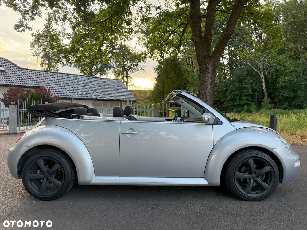 Volkswagen New Beetle - 1