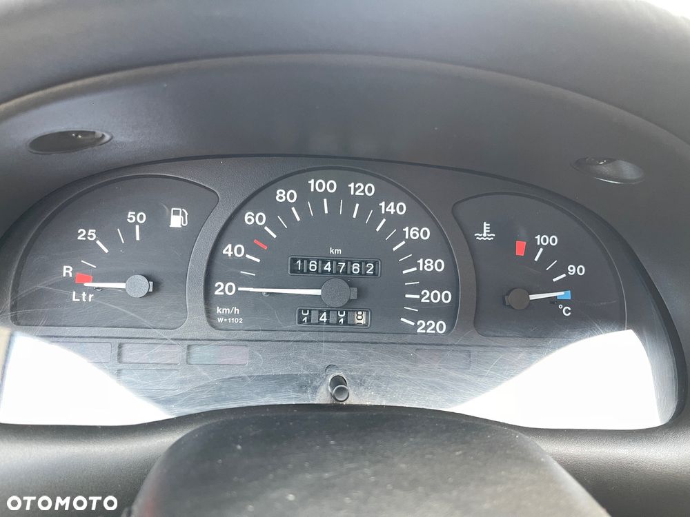 Opel Astra 1.4 GL - 11