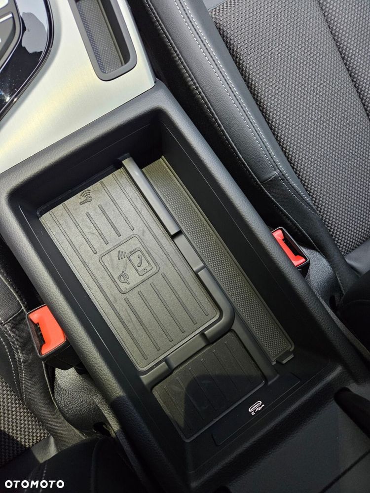 Audi A4 Avant 40 TFSI mHEV S Line S tronic - 27