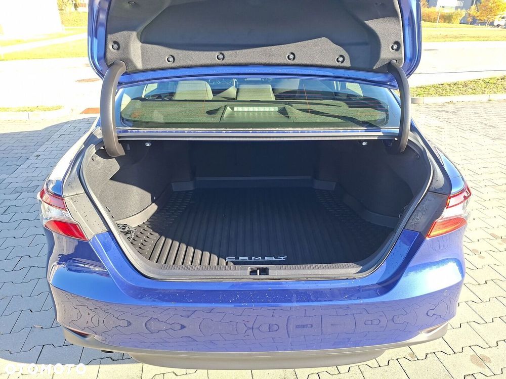 Toyota Camry 2.5 Hybrid Comfort CVT - 10
