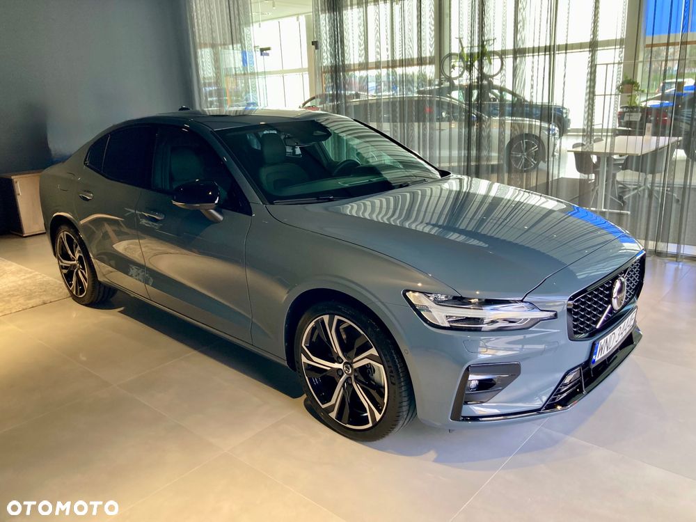 Volvo S60 B5 B AWD Ultimate Dark - 3