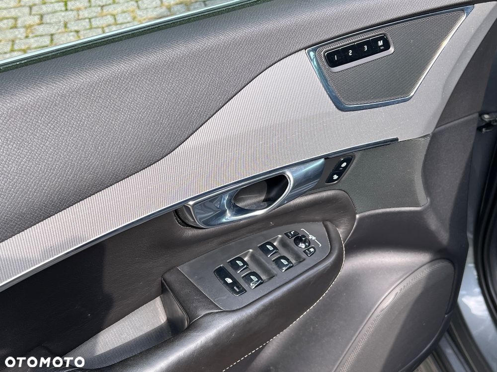 Volvo XC 90 D5 AWD Inscription - 18