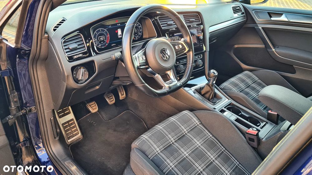 Volkswagen Golf VII 2.0 TDI BMT GTD - 18