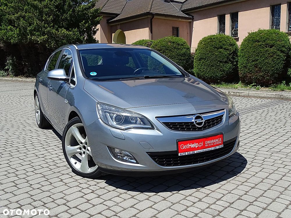 Opel Astra 1.6 Turbo Cosmo - 19