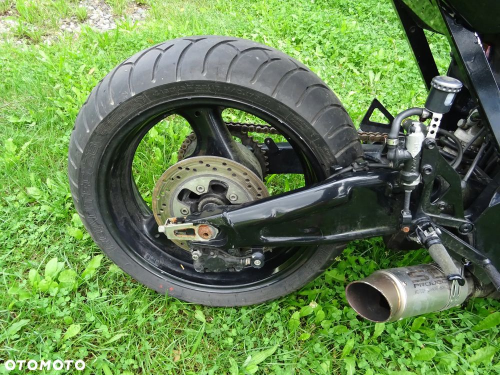 Suzuki GSX-R - 7
