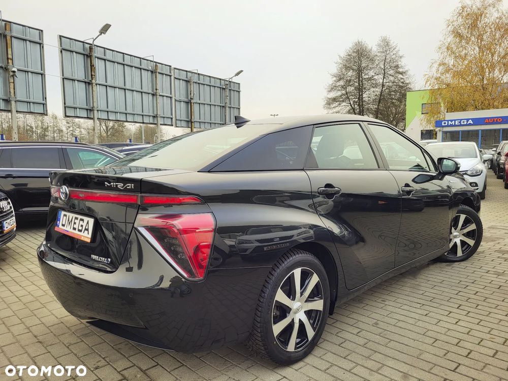 Toyota Mirai Standard - 2