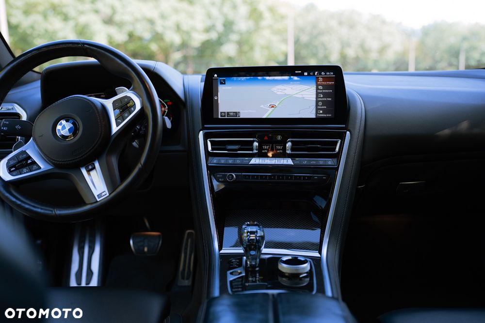 BMW Seria 8 - 17